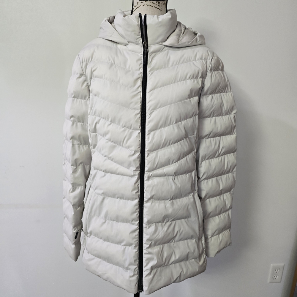 32 Degrees Women's Light Gray Puffer Jacket